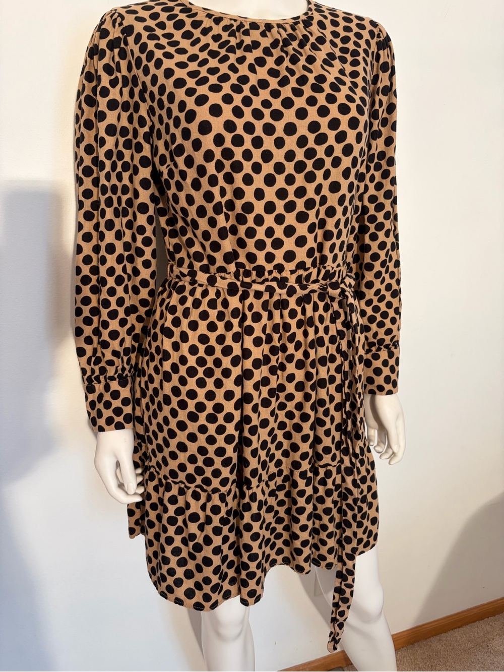 #992 Who What Wear Black Polka Dot Camel Mini Dress. In excellent condition.